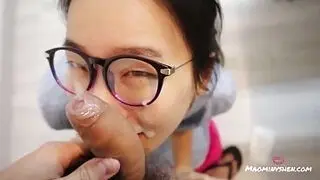 Chinese student gets her glasses full of